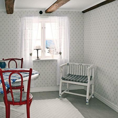 Stunning Home In Tjaellmo With Kitchen ภายนอก รูปภาพ