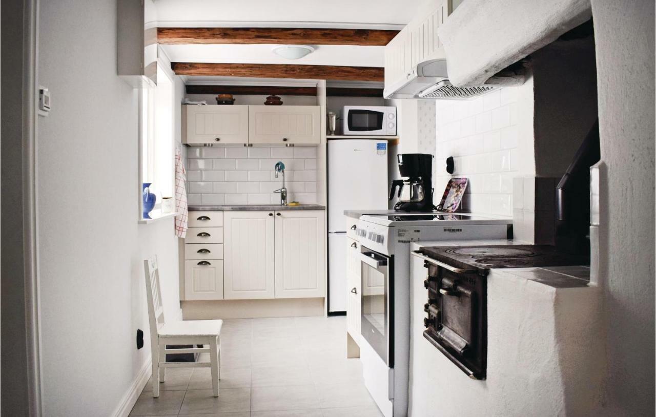 Stunning Home In Tjaellmo With Kitchen ภายนอก รูปภาพ
